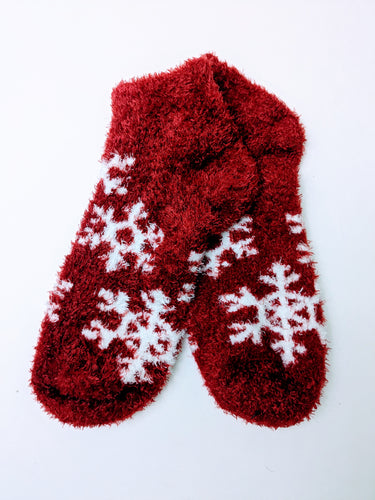 Snowflake Fuzzy Ankle Socks