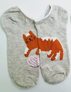 Cat w/ Yarn Ankle Socks