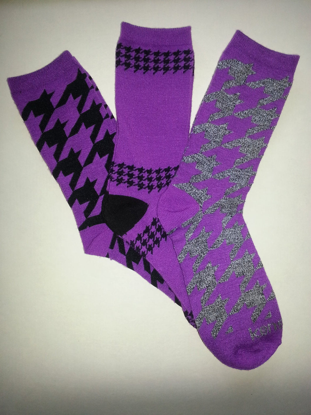 Random Pair of Pattern Crew Socks